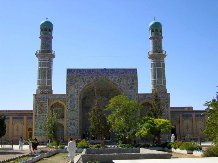 [beautiful_mosques_15.jpg]