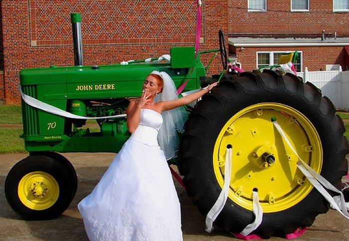 [funny_wedding_pictures_35.jpg]