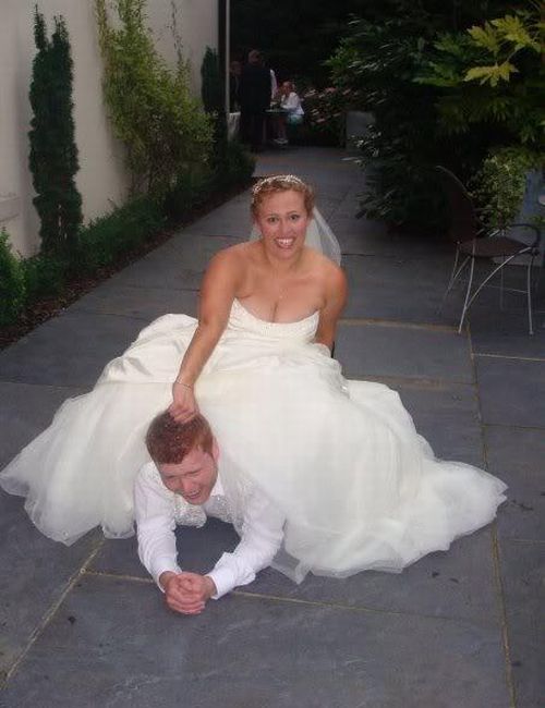 [funny_wedding_pictures_16.jpg]