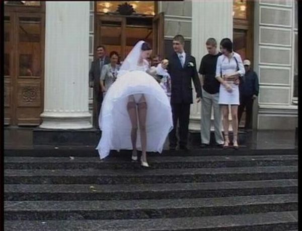 [funny_wedding_pictures_13.jpg]
