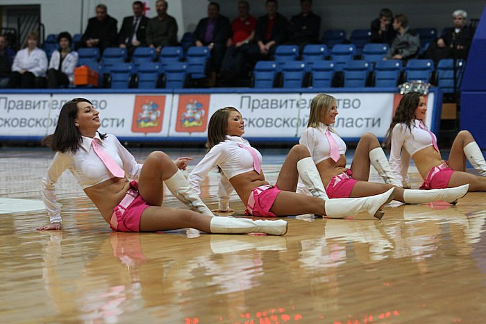 [russian_cheerleaders_22.jpg]