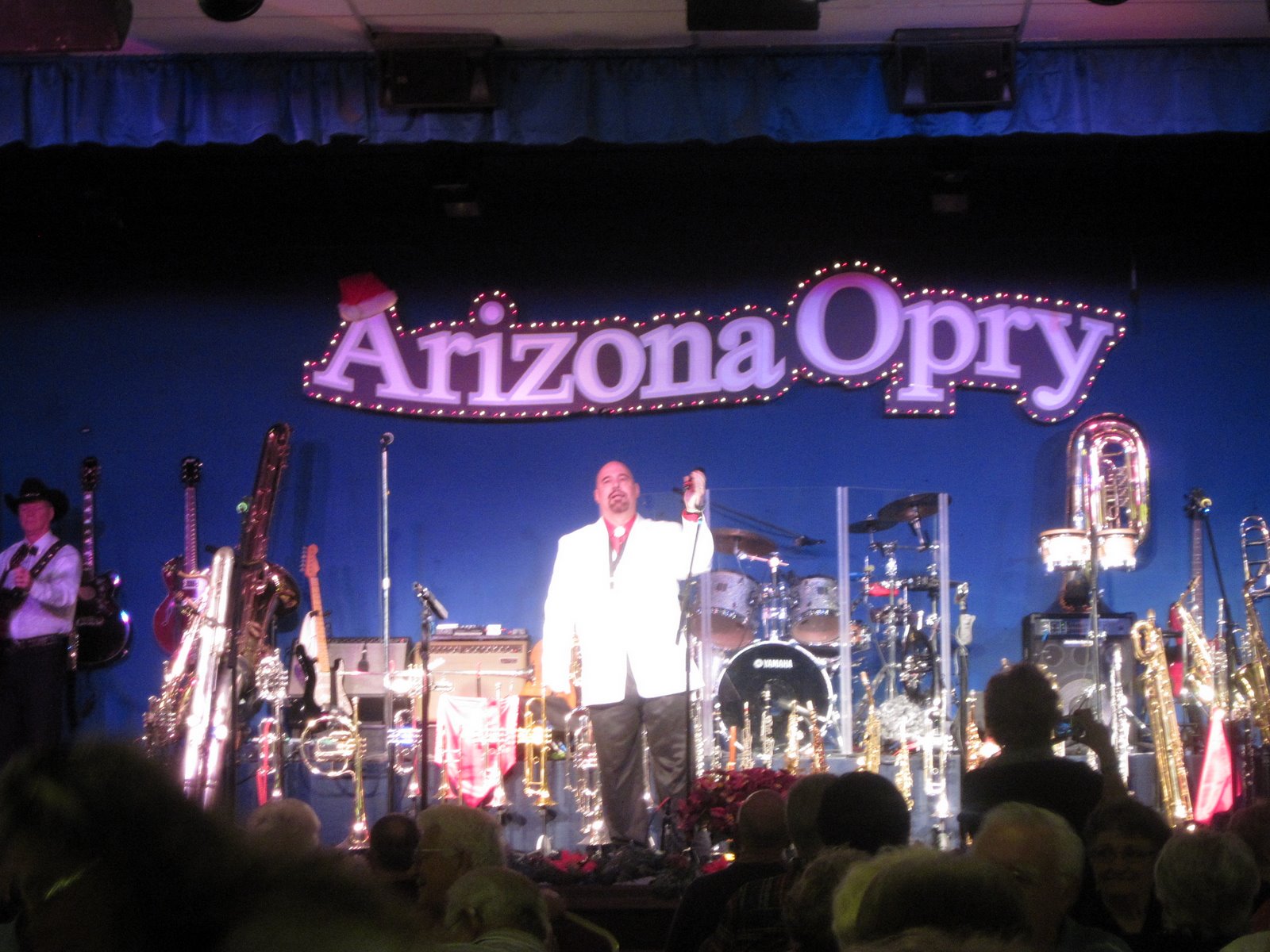 Hank's posting and pictures: Arizona Opry