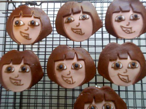 Edee's Custom Cakes Cupcakes