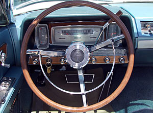 [c232-steeringwheel-thumb.jpg]