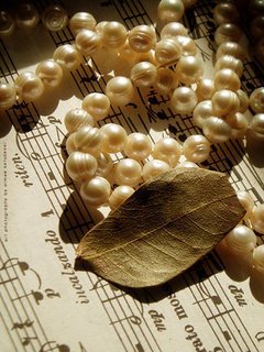 PEARLS AND MUSIC