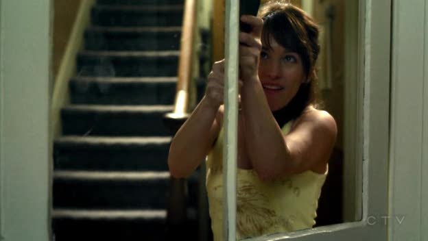 [Amy+Jo+Johnson+Flashpoint+20.jpg]