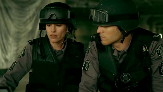 [Jules_Flashpoint+1x3+-+8.jpg]