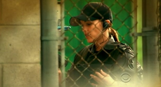 [Jules_Flashpoint+1x5+-+8.jpg]