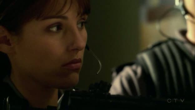 [Jules_Flashpoint+1x9+-+18.jpg]