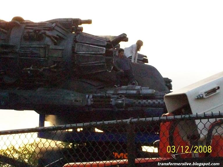 Transformers Live Action Movie Blog (TFLAMB) TF3 Detroit Dylan is His NameO