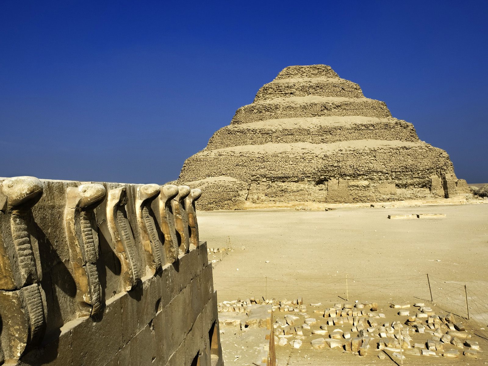 [Cobra+Figures+and+the+Step+Pyramid,+Saqqara,+Egypt.jpg]