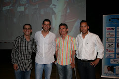 JUNTO A UNO DE MIS IDOLOS,ABRAHAN OLANO