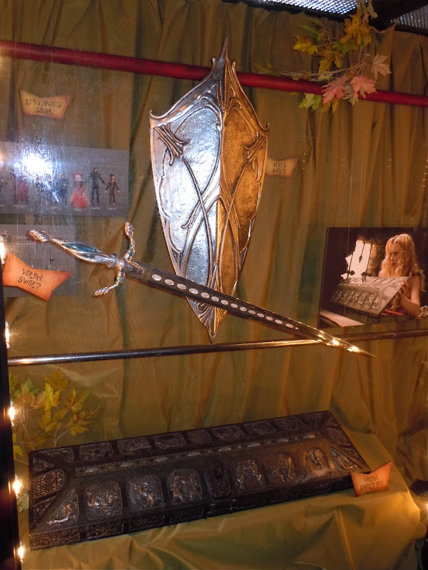 Alice in Wonderland Vorpal Sword props