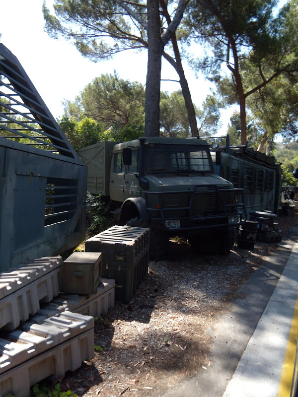 Hollywood Movie Costumes and Props The Lost World Jurassic Park