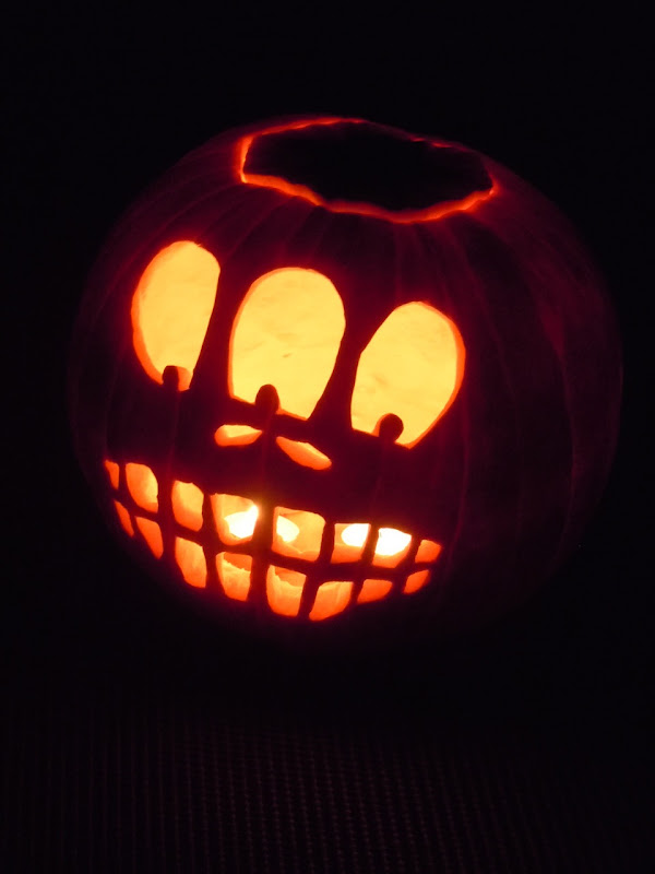 Alien Halloween Jack O' Lantern design 2010