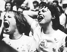 [BeatlesFansSea1964.jpg]