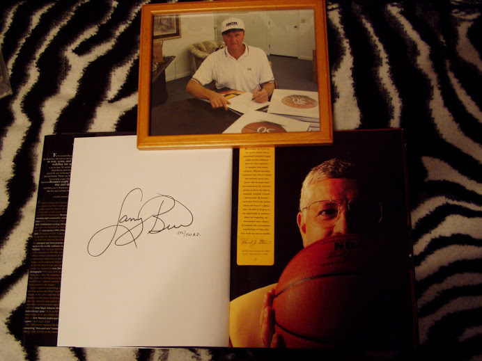 Larry Bird auto NBA 50th greatest players book with pic of him signing it!