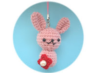 Free rabbit charm amigurumi crochet pattern