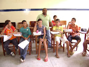 Poeta Vagner apresentando sua biografia para os alunos da 5ª Série "A"