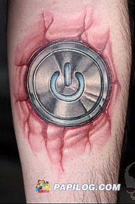 [geek-tattoo-19.jpg]