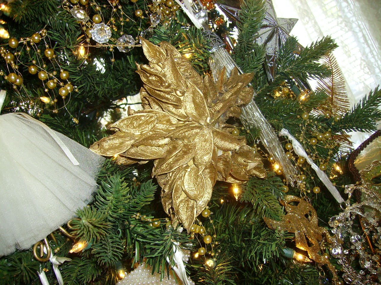 Romancing the Bling Christmas Tree...part one