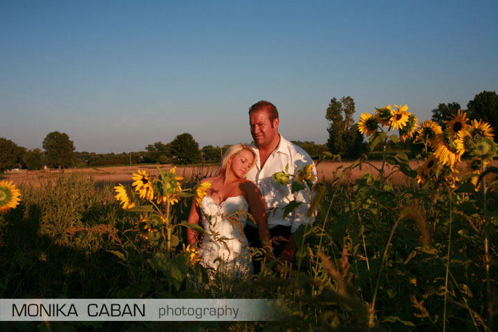[bride+groom+sunflowers+day+after+shoot+wedding+photography+saint+joseph+michigan.jpg]