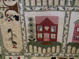 Heart and Home Quilt with custom quilting by Angela Huffman