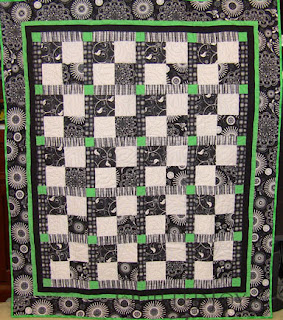 Green Bean Casserole quilt with Spin pantograph. Quilting by Angela Huffman - QuiltedJoy.com