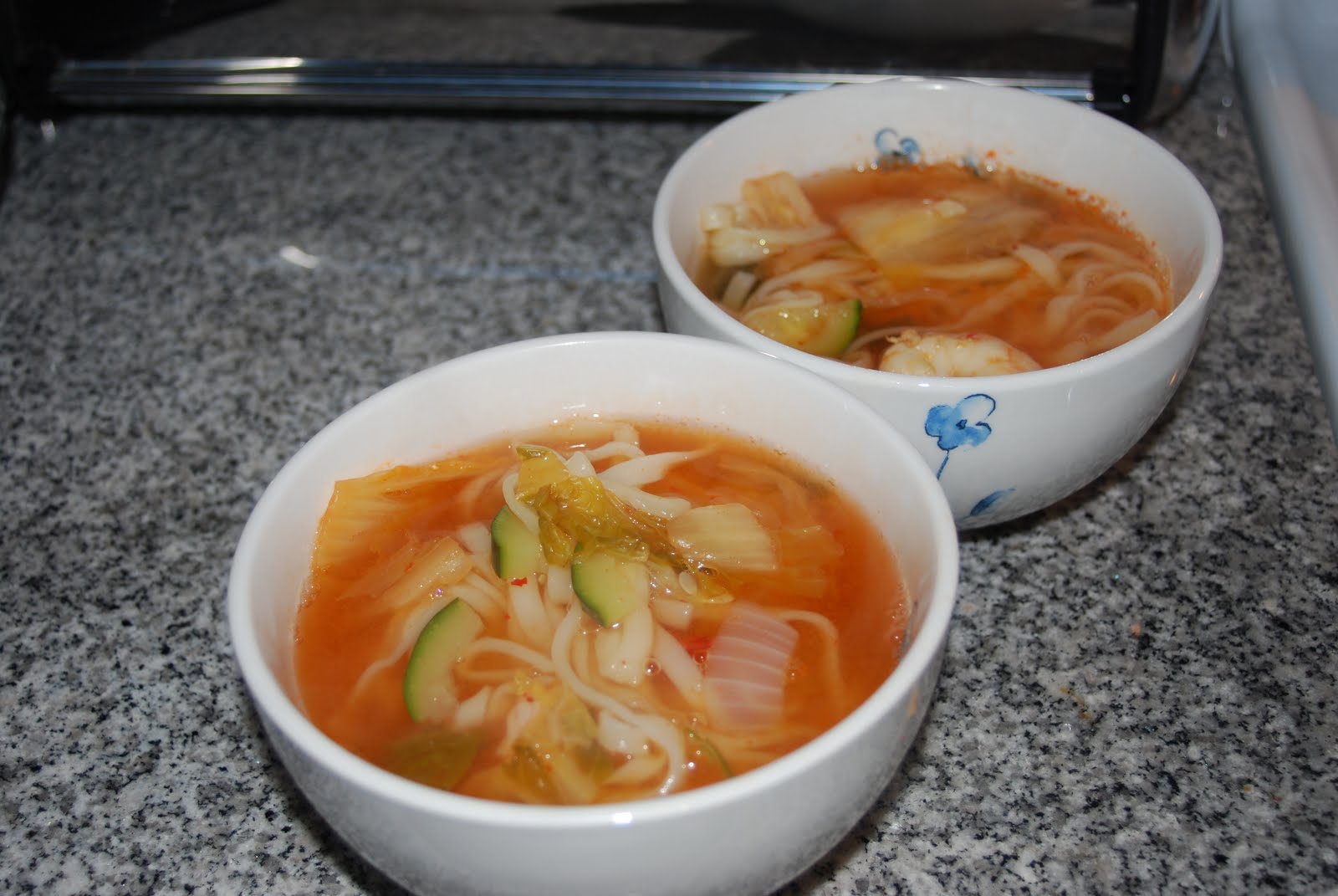 cooking for a working korean girl: Spicy Kal Guk Soo 칼국수