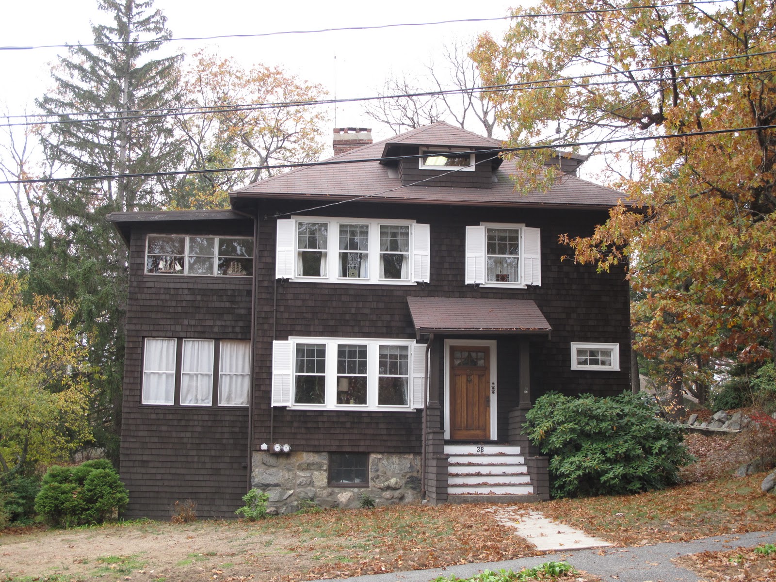 A Green Old House A Walk in Arlington HeightsArchitecture Tour