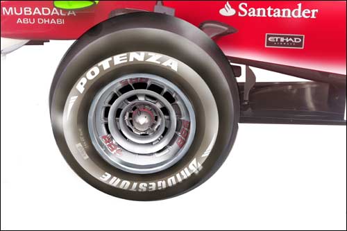 [Ferrari+wheel.jpg]