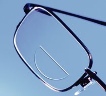 Enroque de ciencia: ¿Quién inventó las gafas bifocales?