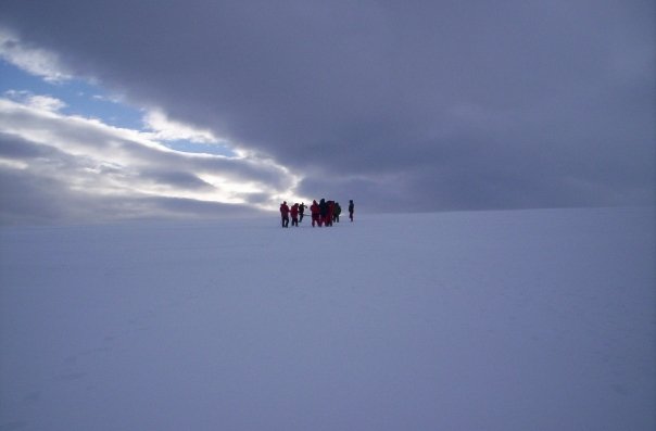 Caminando en la inmensa soledad antártica