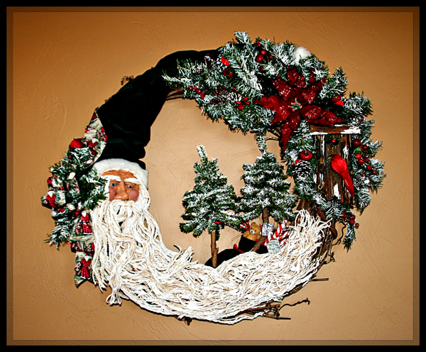 [Santa+Wreath.jpg]