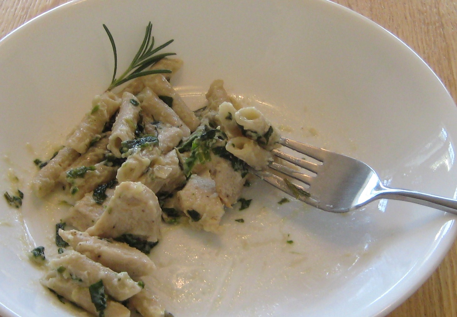 Little Kate, Big Taste GOAT CHEESE MACARONI with ROSEMARY CHICKEN and