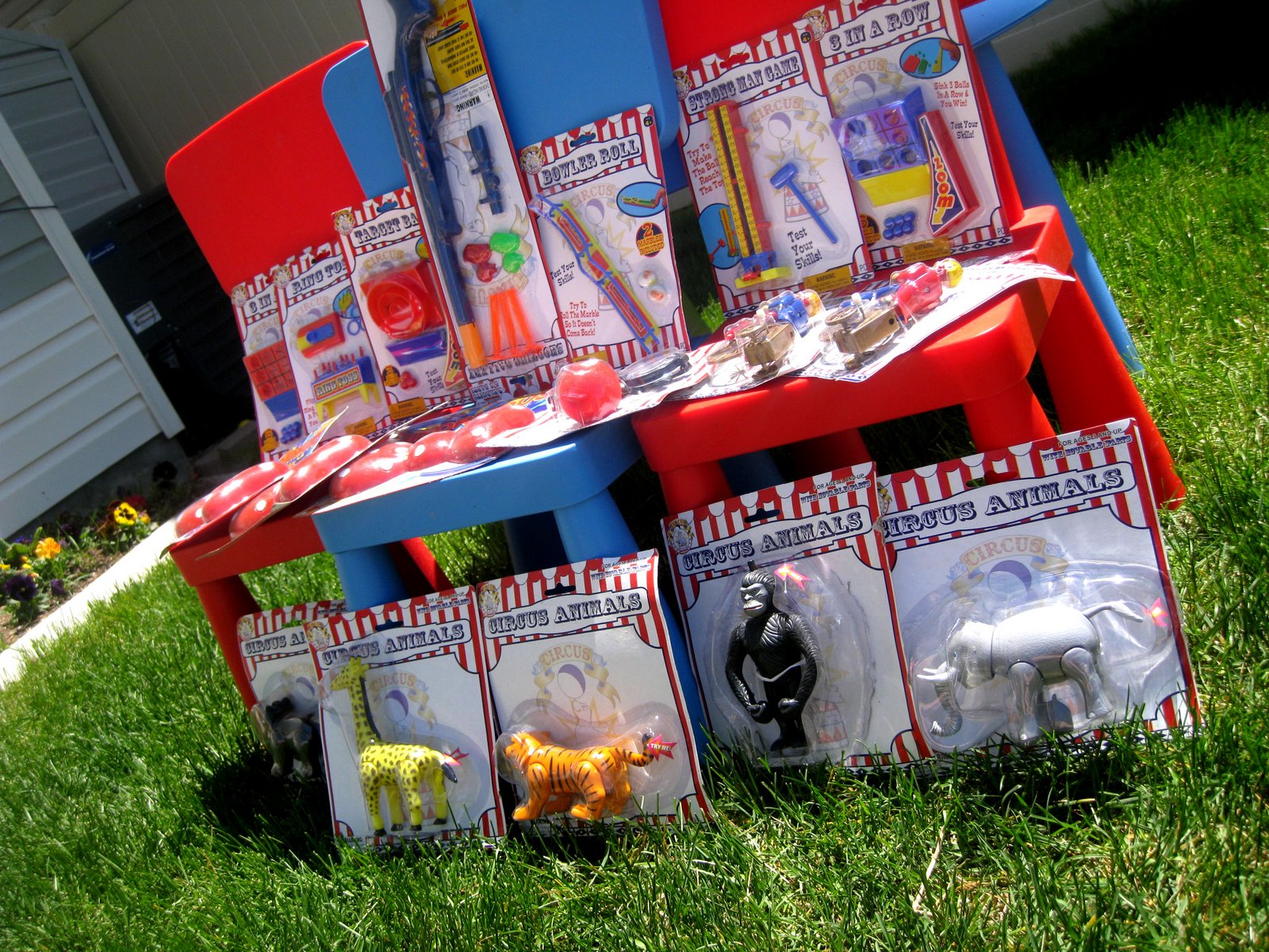 [circus+finds+003.jpg]