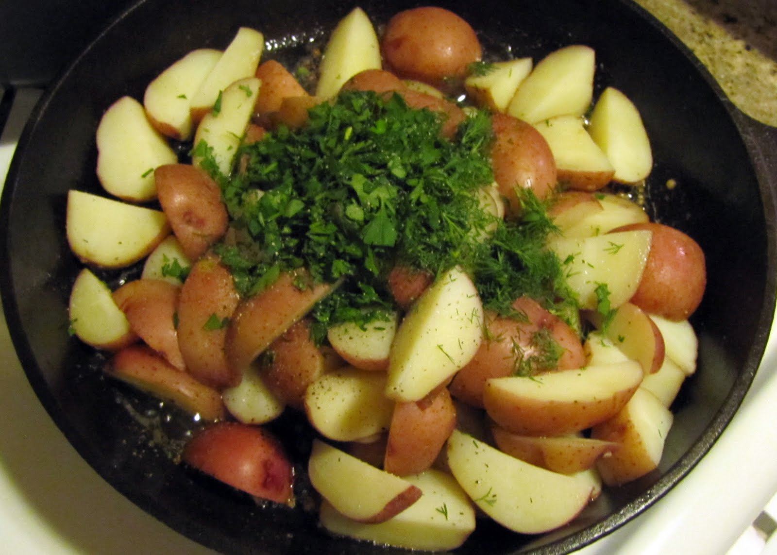Smells Like Food in Here Herbed New Potatoes with Parsley and Dill