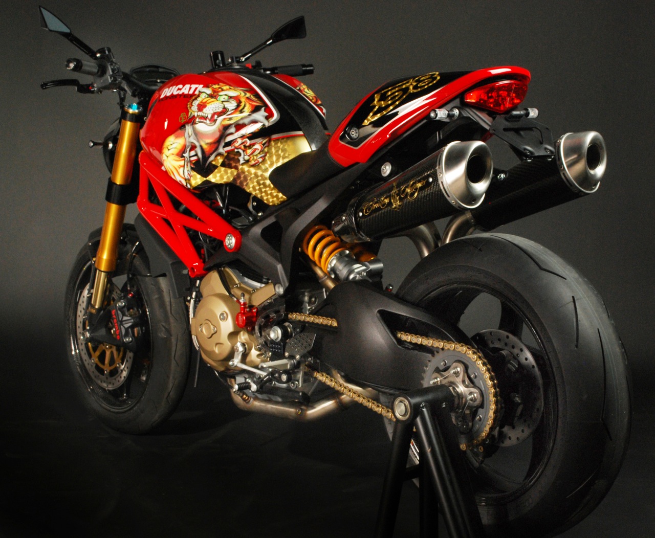 ED HARDY TÜRKİYE Christian Audigier tasarımı Ducati Monster 1100