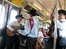7 train musicians