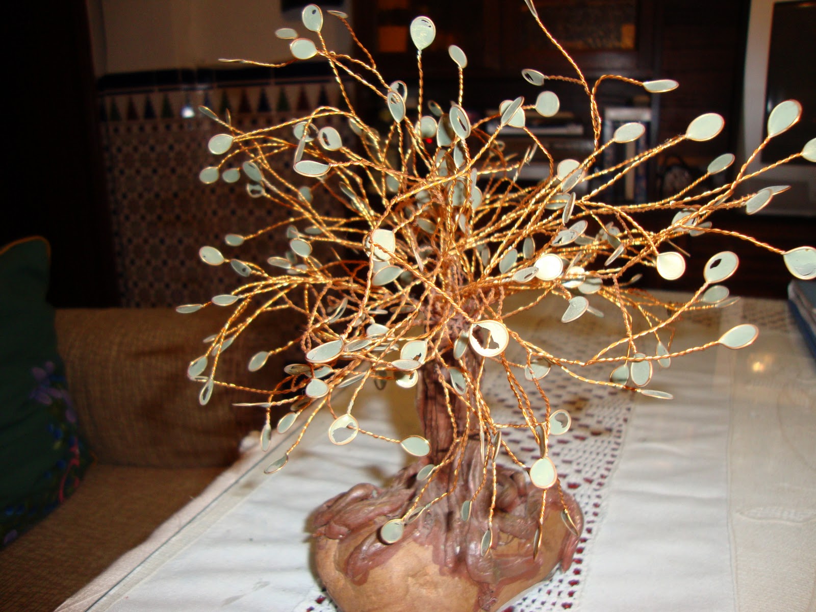 MANOLI Y SUS MANUALIDADES Bonsais de hilo de cobre