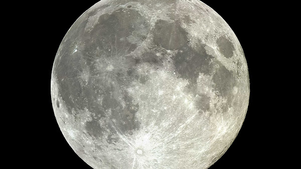 Orang Tua Luna Maya yang Menarik Perhatian Publik