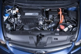 Honda Civic Hybrid engine compartment