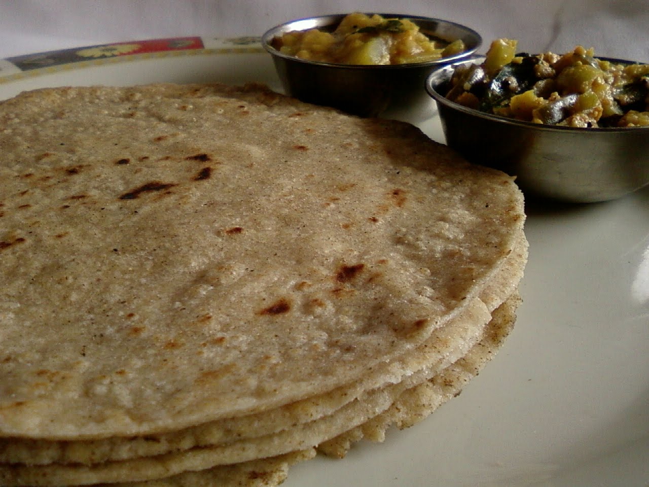harathi-s-cooking-traditional-jonna-rotte-jowar-roti