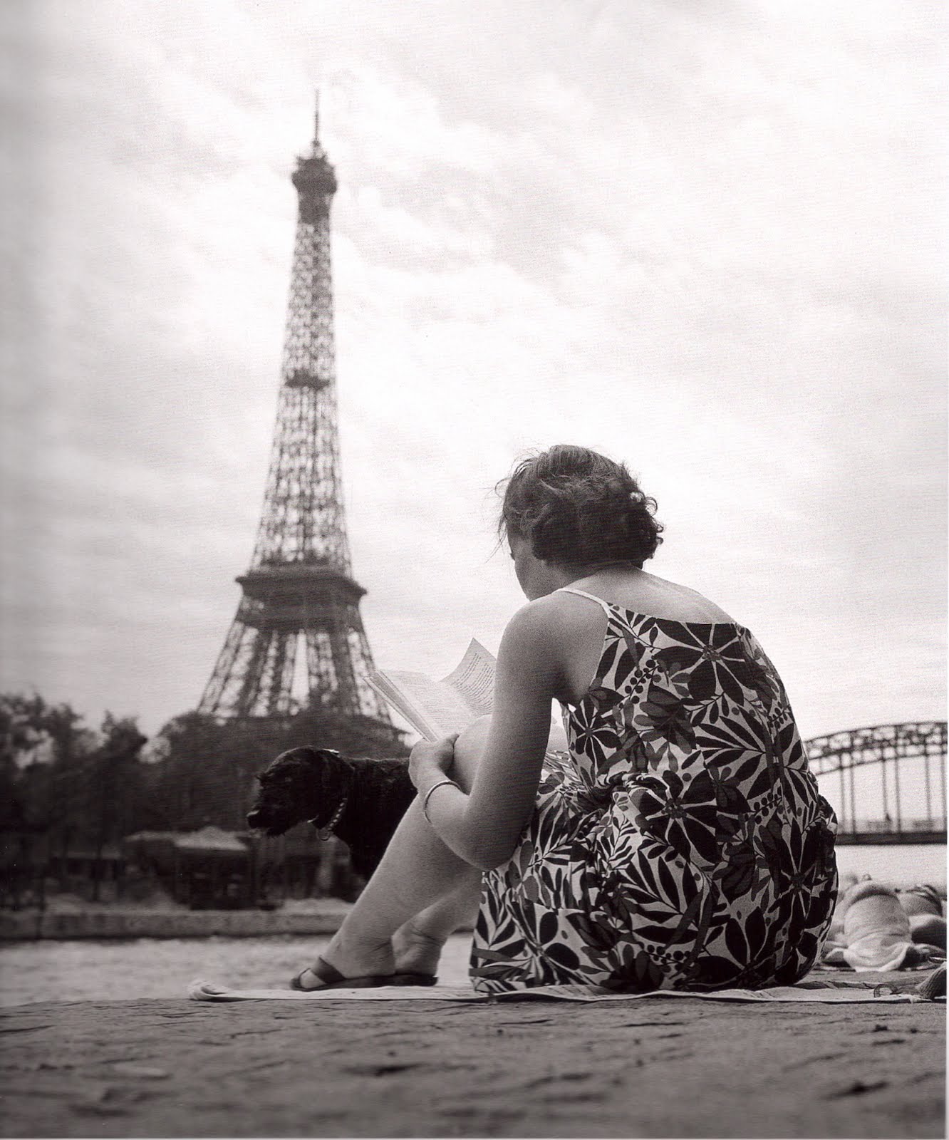 Скучаю по парижу. «Девушка в Париже». Эйфелева башня. Грустный Париж. Париж 1965.