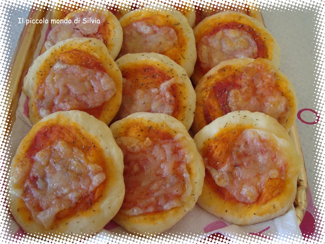 Il piccolo mondo di Silvia Buffet di compleanno