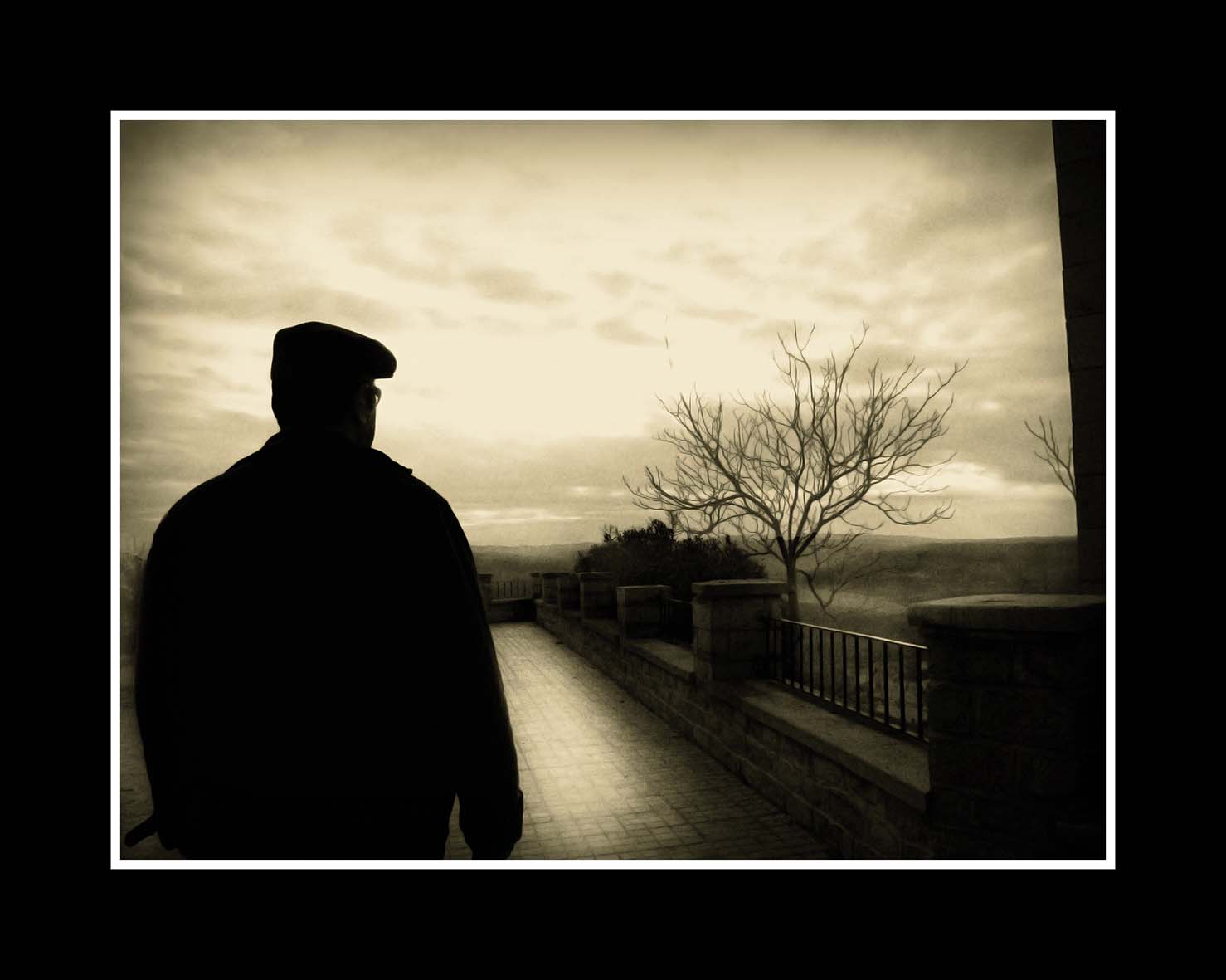 [Figura+a+contraluz.JPG]