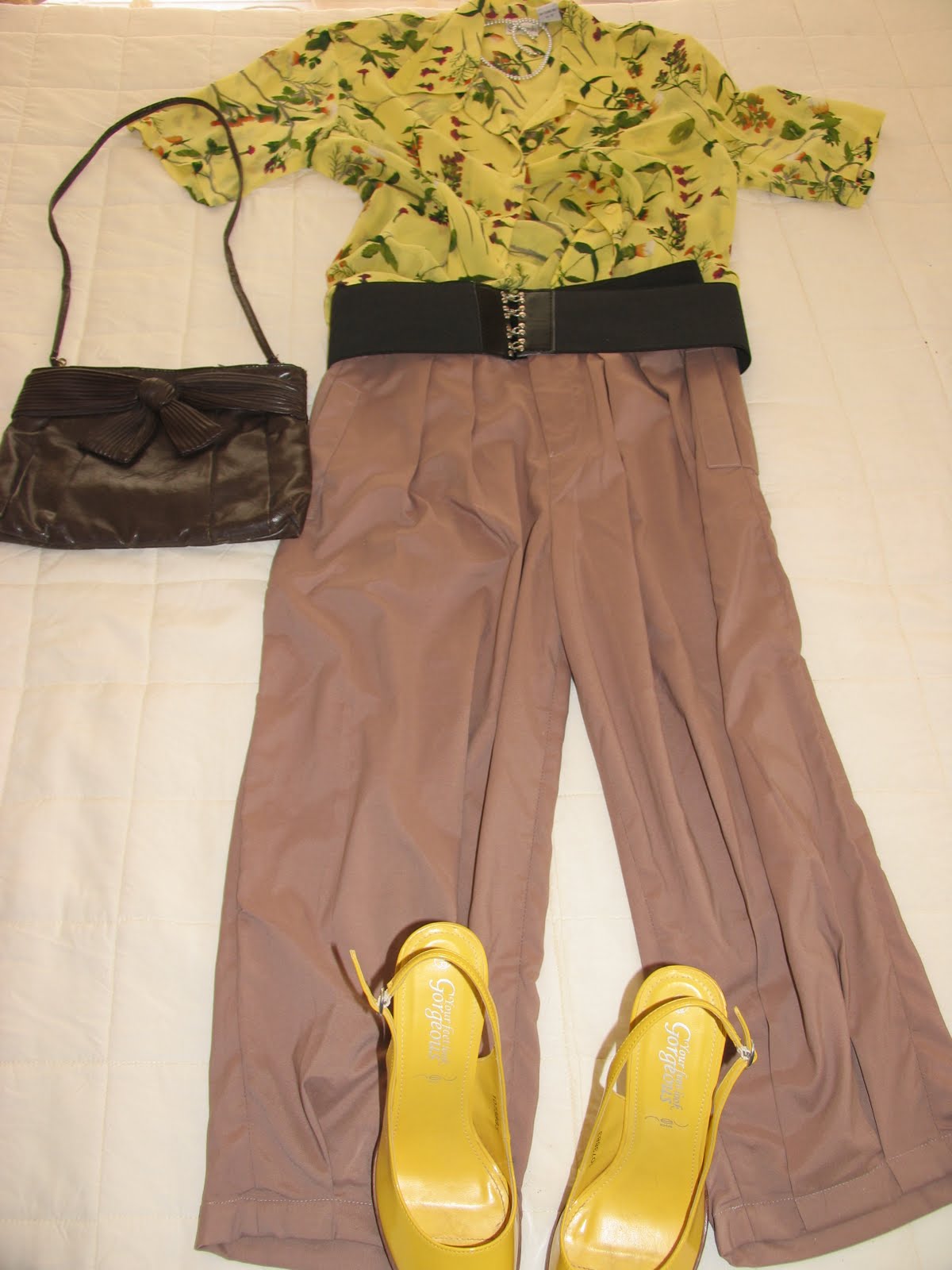 outfits-anonymous-ark-co-cropped-trousers-from-lulu-s