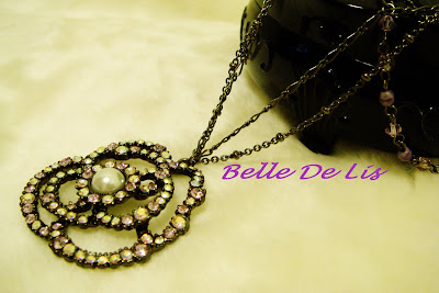 Belle-De-Lis: More Anna Sui accessories!