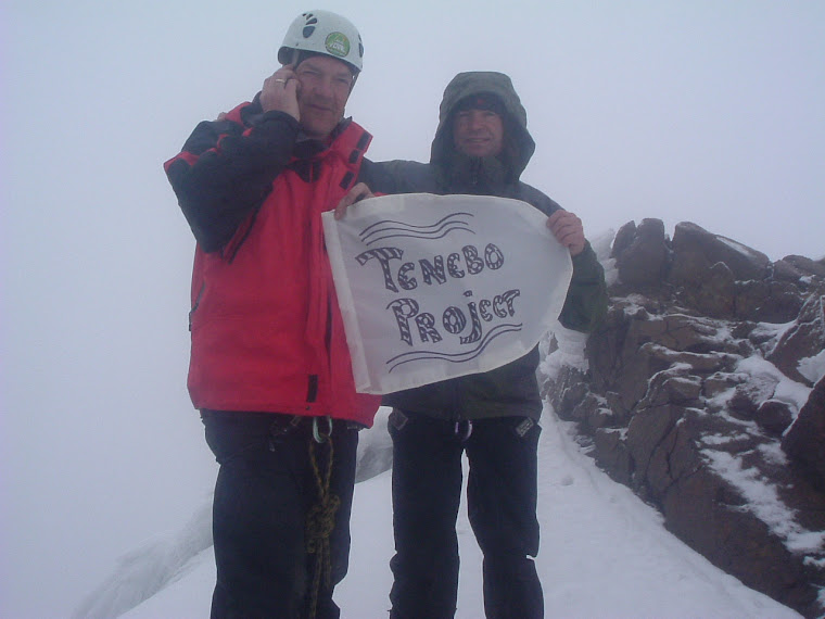 Bram and Tim summiting with Tenebo in Equador