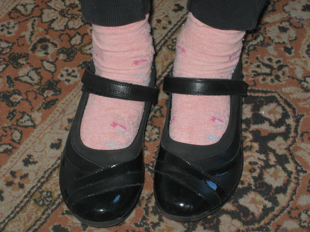 clarks shoes with doll in heel